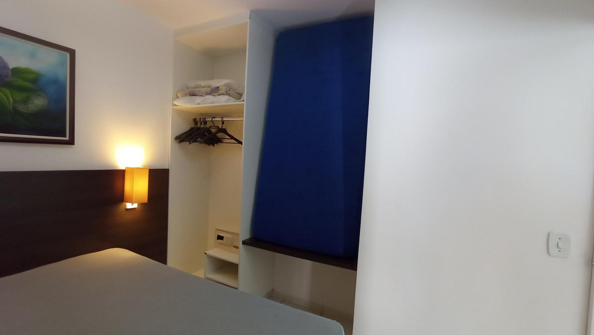 Flat no Pontal do Lago Caldas Novas Quarto foto